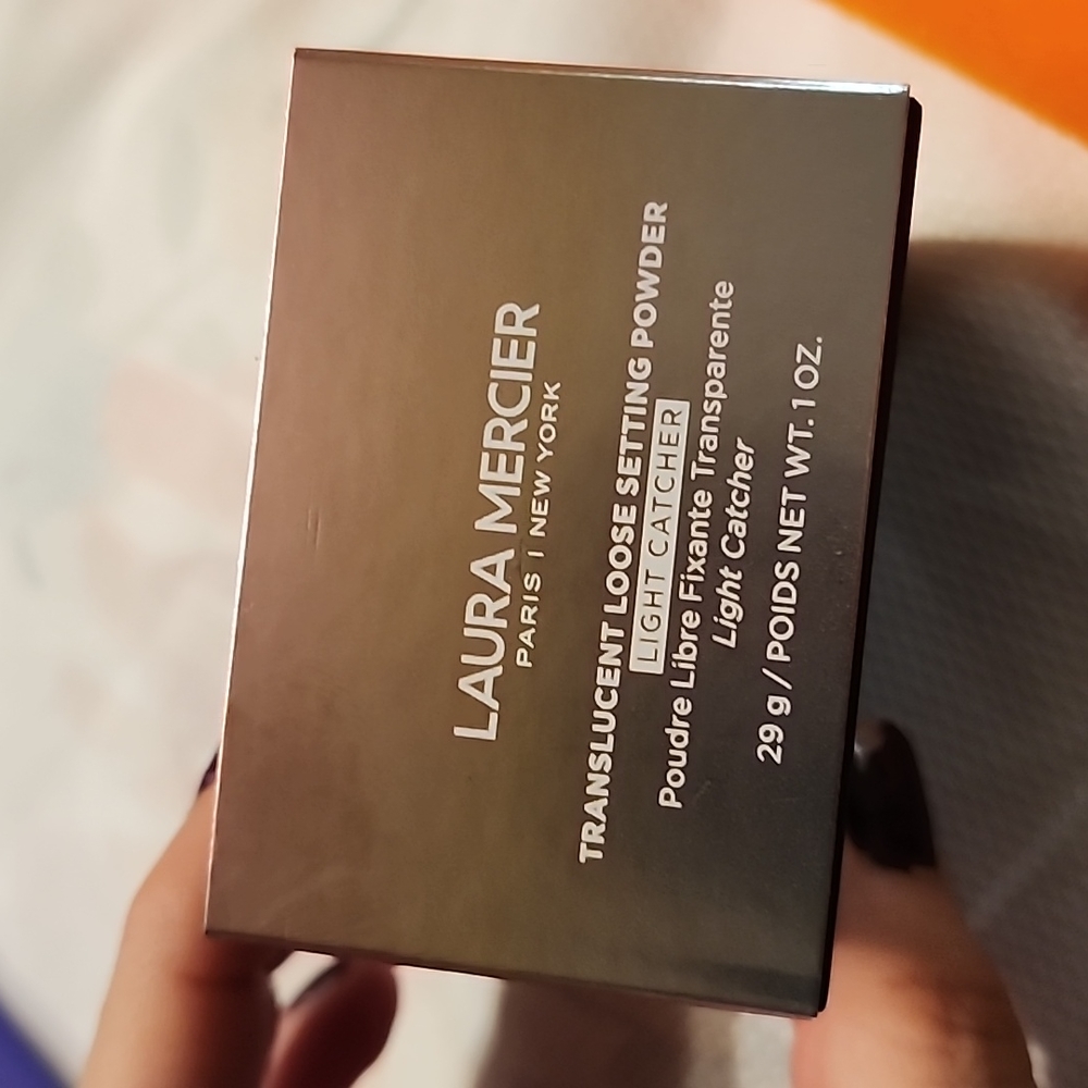 Laura Mercier Translucent Loose Setting Powder in "Light Catcher" **New**